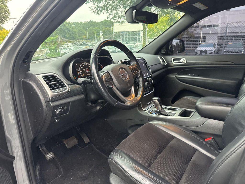 used 2020 Jeep Grand Cherokee car, priced at $19,290