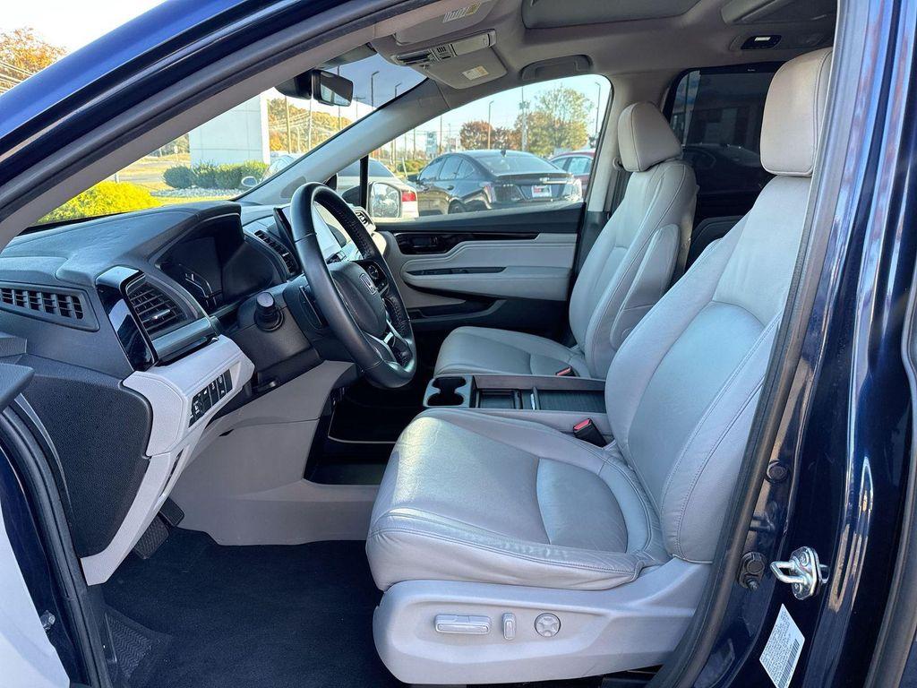 used 2024 Honda Odyssey car, priced at $35,190