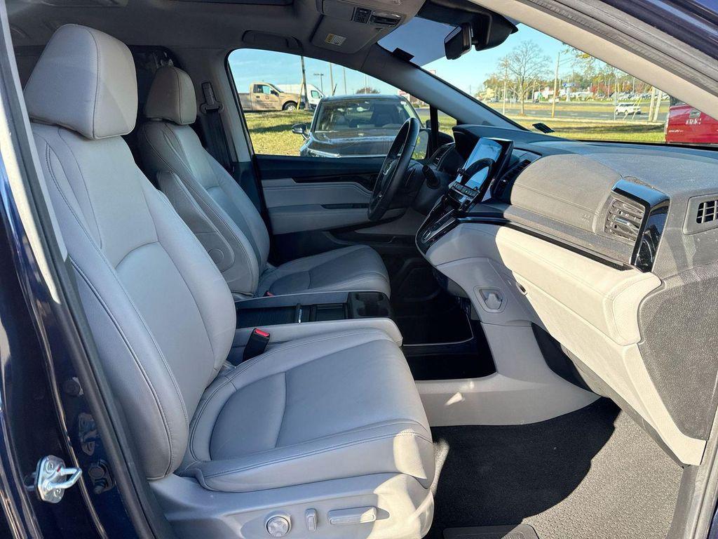 used 2024 Honda Odyssey car, priced at $35,190