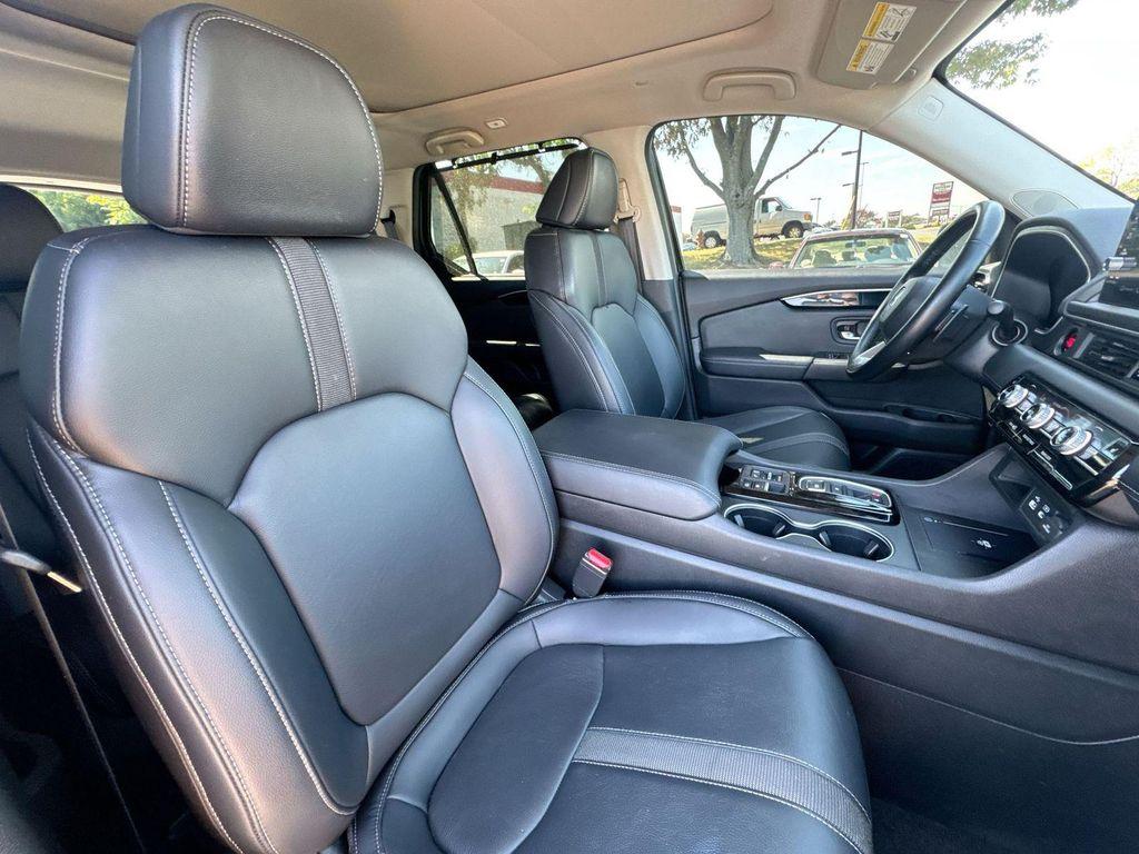 used 2023 Honda Pilot car, priced at $38,490