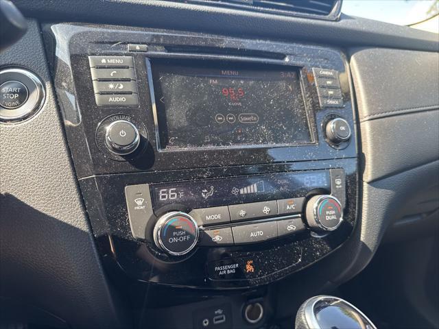 used 2019 Nissan Rogue car, priced at $17,648