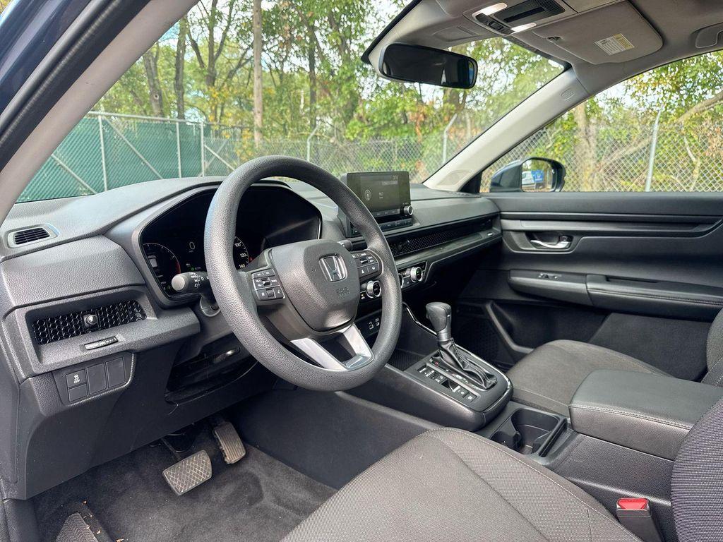 used 2025 Honda CR-V car, priced at $30,990