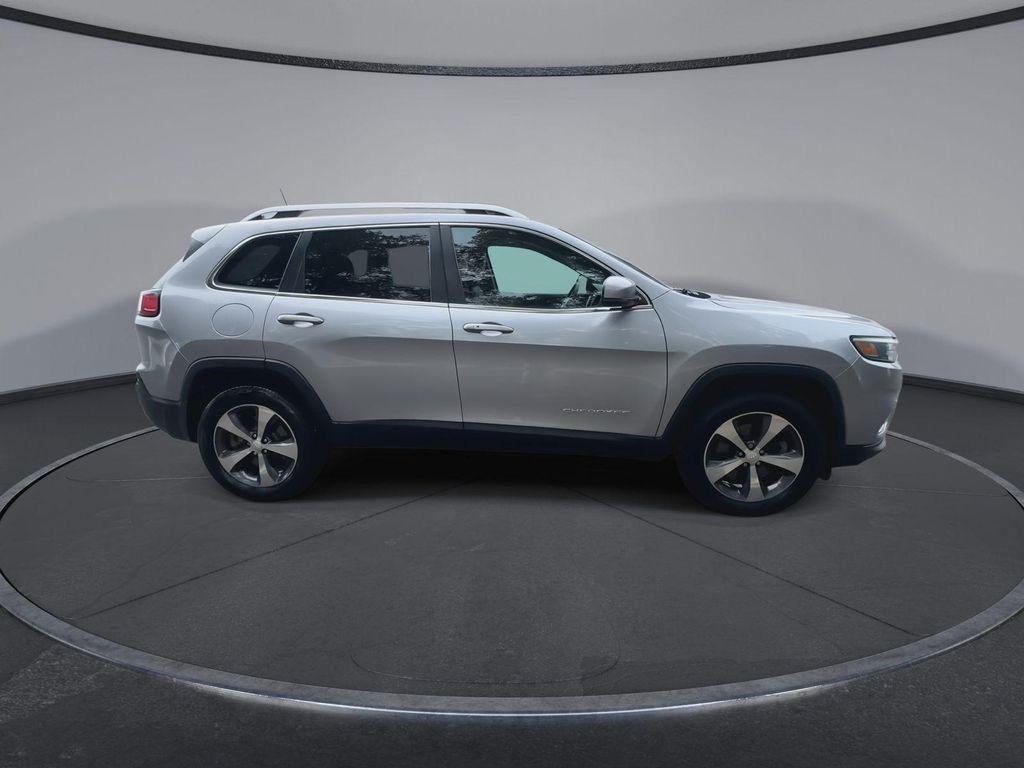 used 2019 Jeep Cherokee car, priced at $13,790