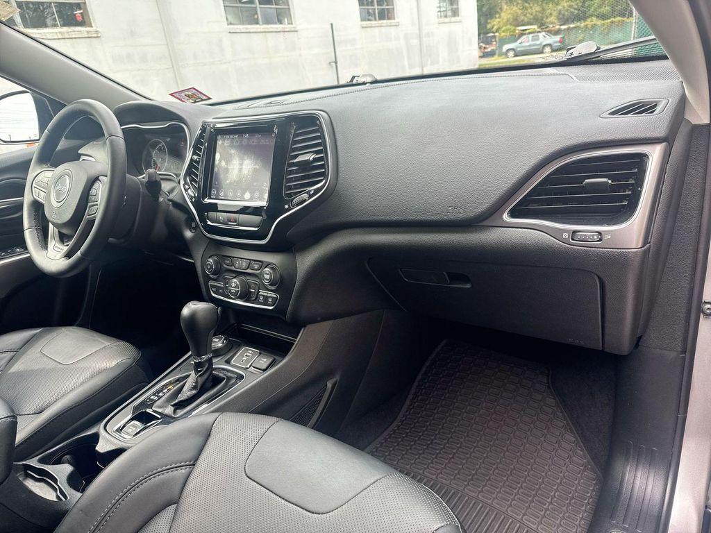 used 2019 Jeep Cherokee car, priced at $13,790