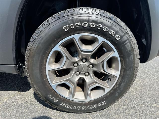 used 2021 Jeep Cherokee car, priced at $22,225