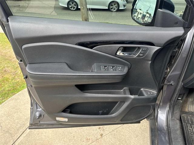 used 2020 Honda Pilot car, priced at $24,500
