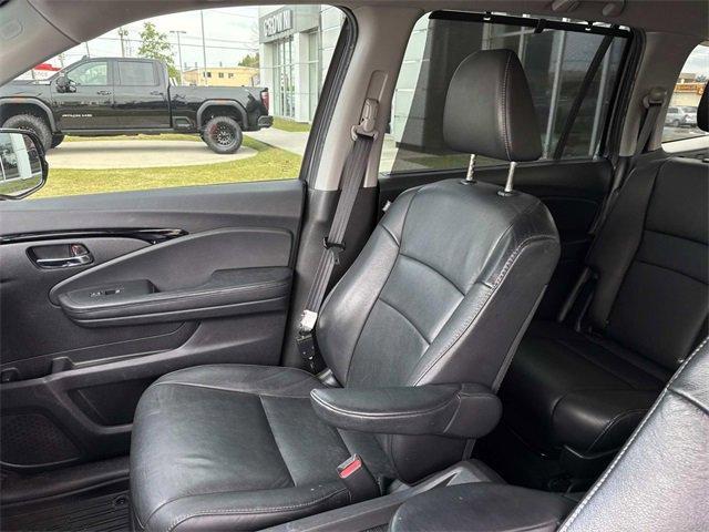 used 2020 Honda Pilot car, priced at $24,995