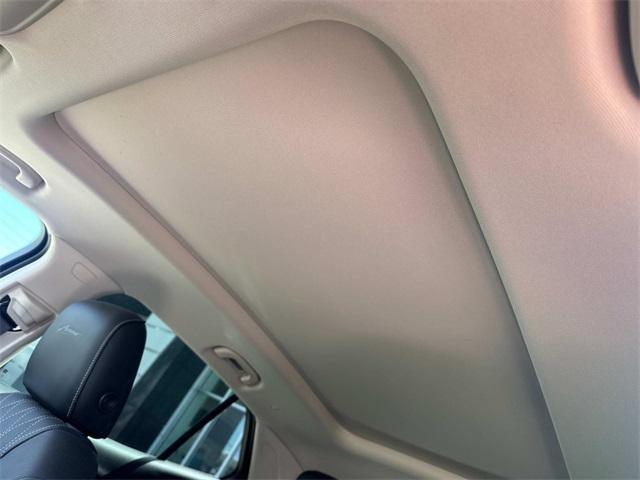 used 2022 Buick Envision car, priced at $28,500
