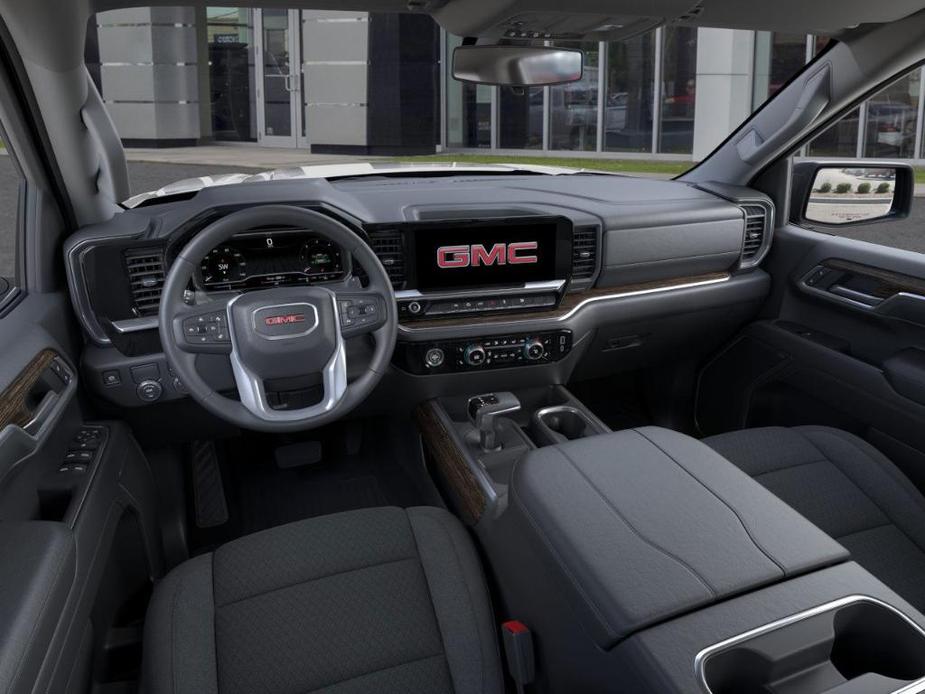 new 2024 GMC Sierra 1500 car, priced at $44,605