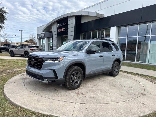 used 2024 Honda Pilot car, priced at $45,322