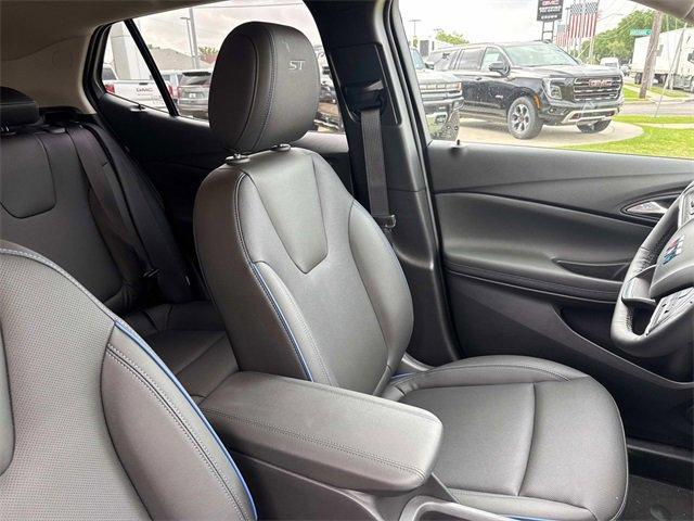 used 2025 Buick Encore GX car, priced at $25,995