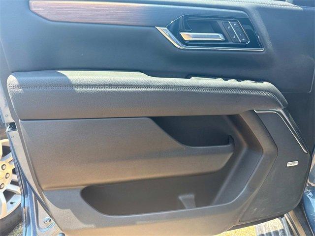 used 2025 GMC Yukon XL car, priced at $84,995