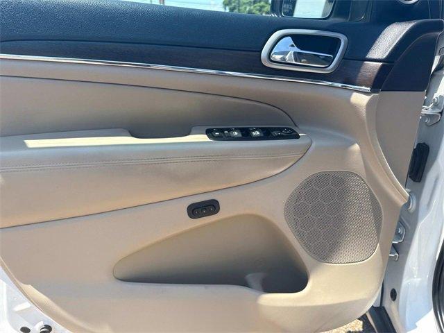 used 2015 Jeep Grand Cherokee car, priced at $13,500