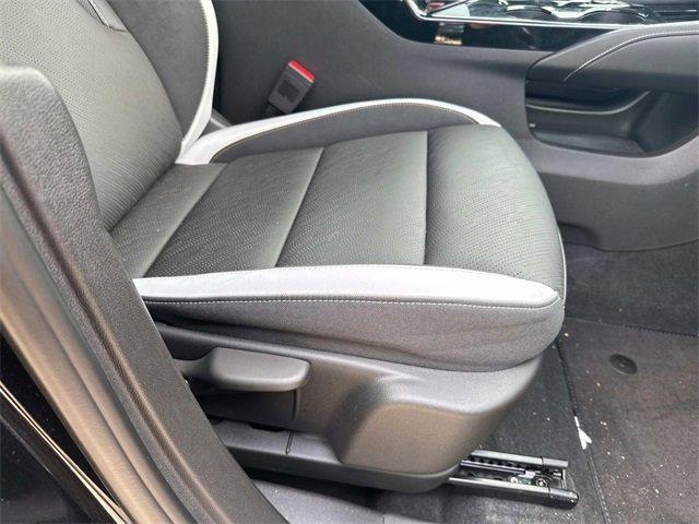 used 2024 Buick Envision car, priced at $35,500