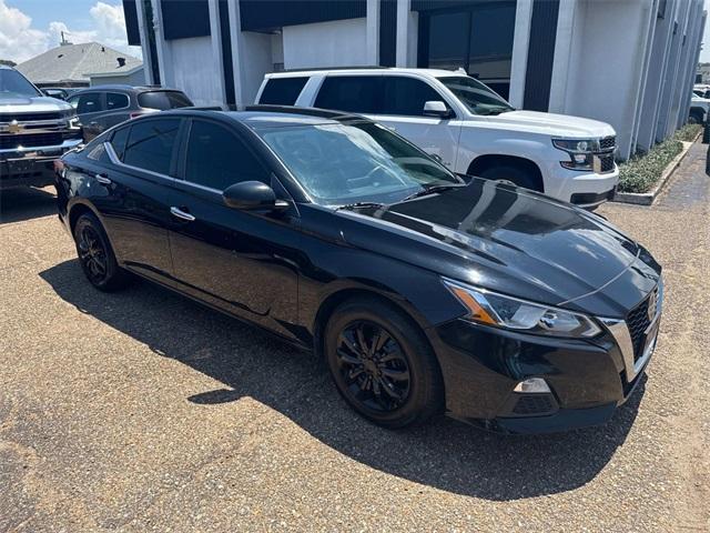 used 2019 Nissan Altima car, priced at $15,500