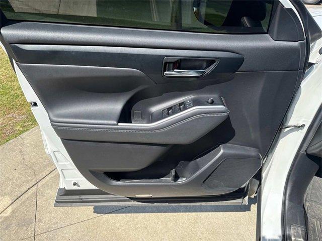 used 2022 Toyota Highlander car, priced at $34,500