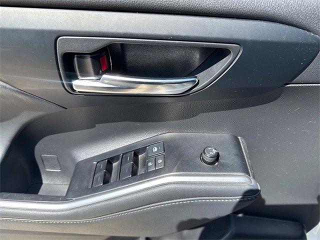 used 2022 Toyota Highlander car, priced at $34,500