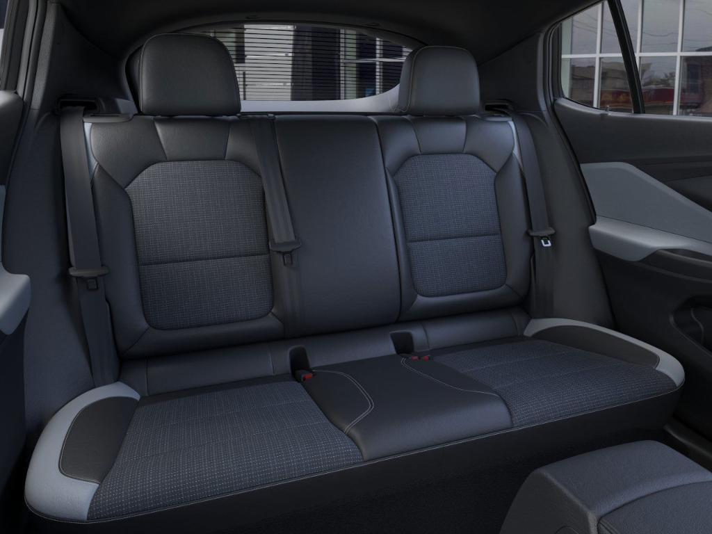 new 2025 Buick Envista car, priced at $25,690