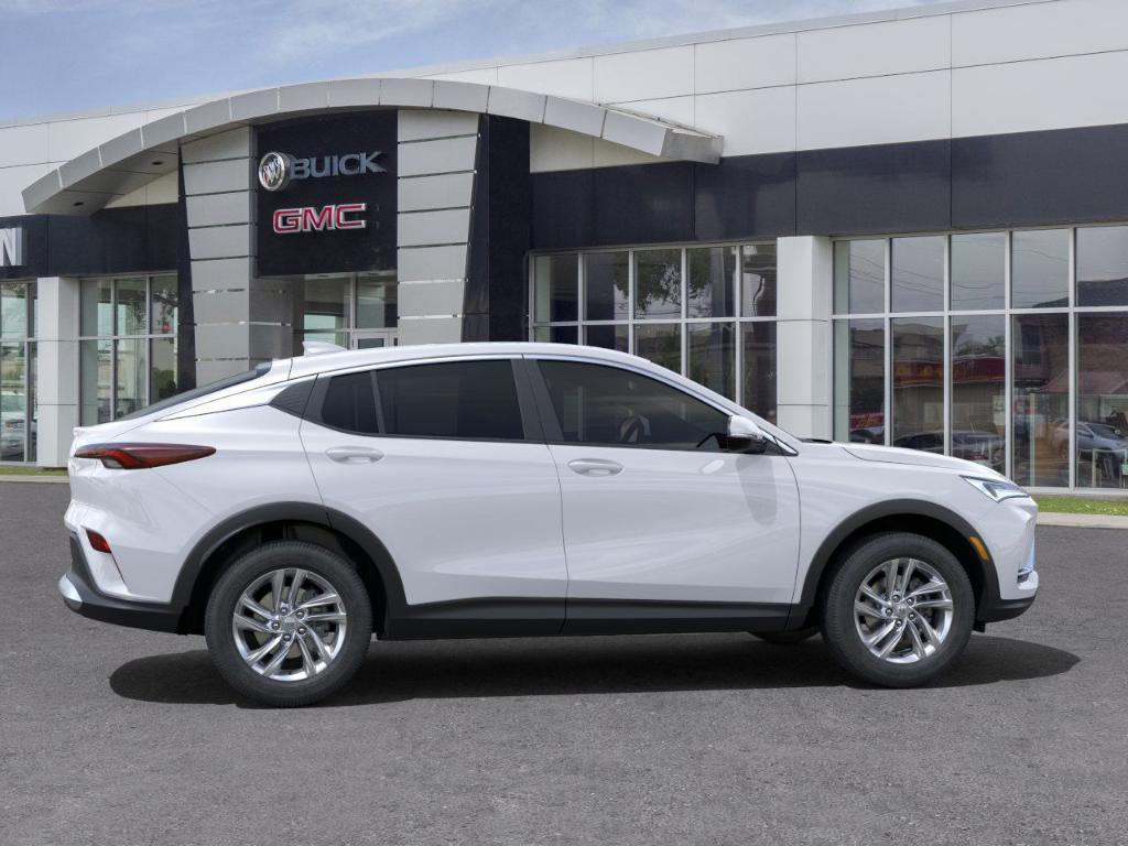 new 2025 Buick Envista car, priced at $25,195