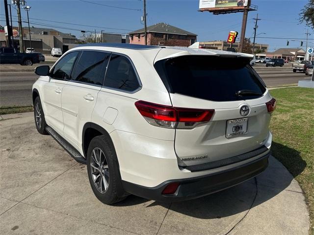 used 2018 Toyota Highlander car, priced at $25,209