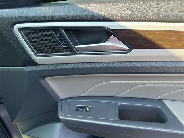used 2021 Volkswagen Atlas car, priced at $19,995