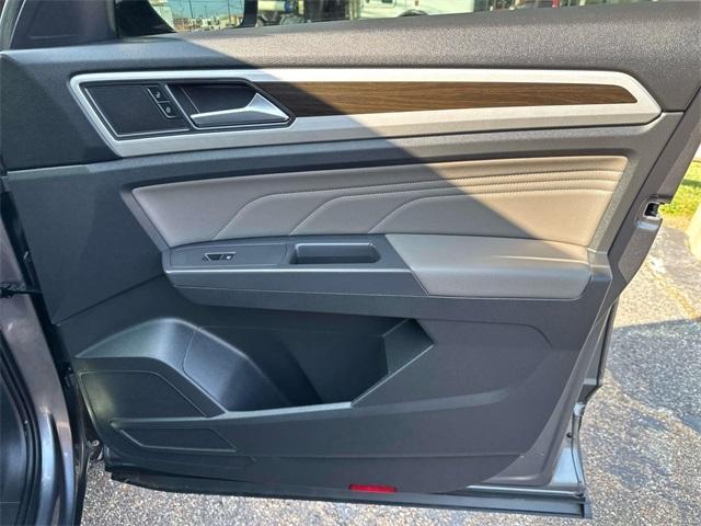used 2021 Volkswagen Atlas car, priced at $19,995