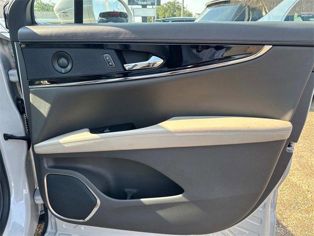 used 2022 Lincoln Nautilus car, priced at $33,500