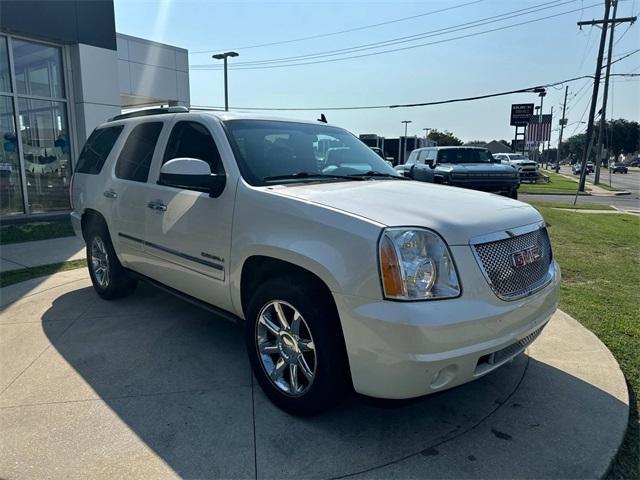 used 2013 GMC Yukon car, priced at $15,852