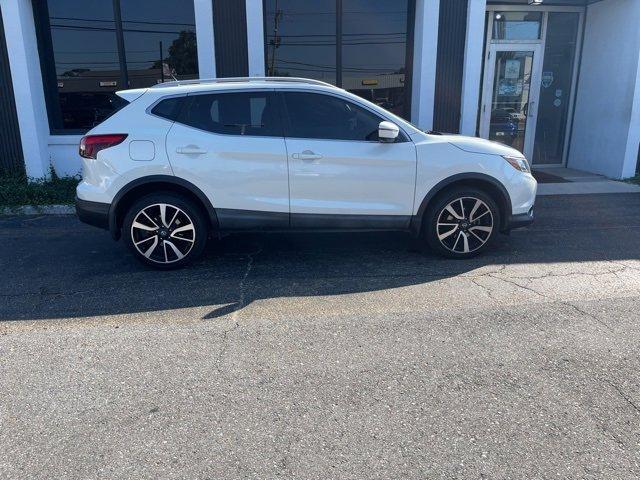 used 2018 Nissan Rogue Sport car, priced at $17,344