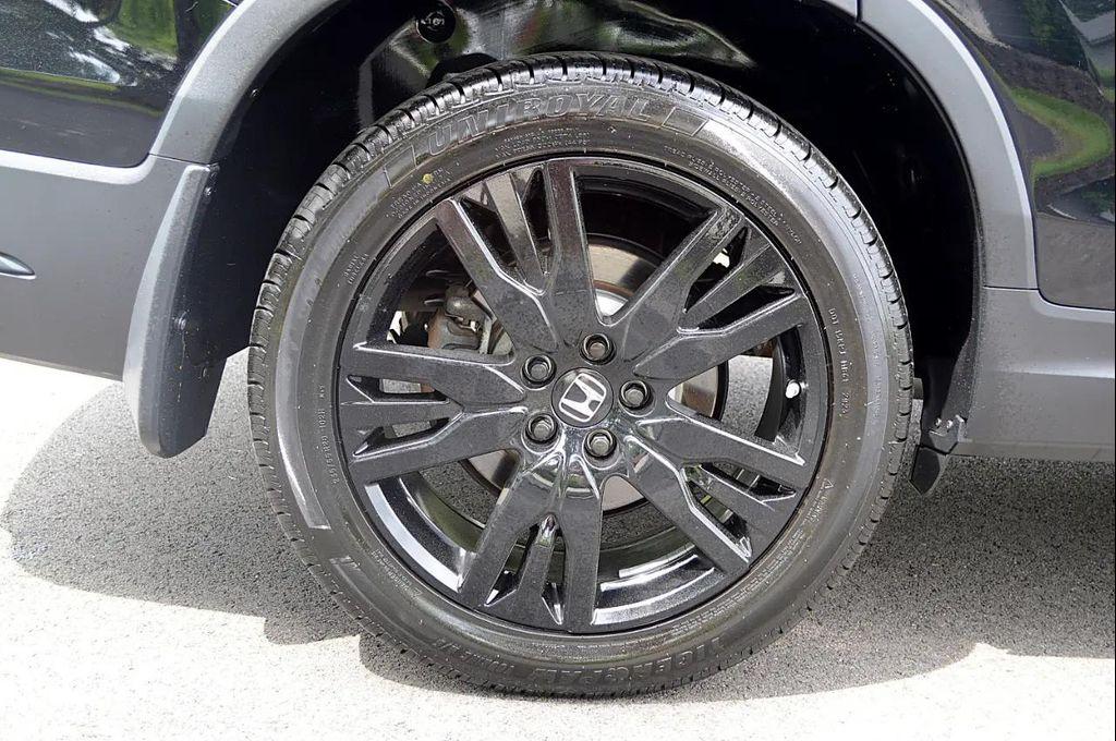 used 2022 Honda Pilot car, priced at $32,950