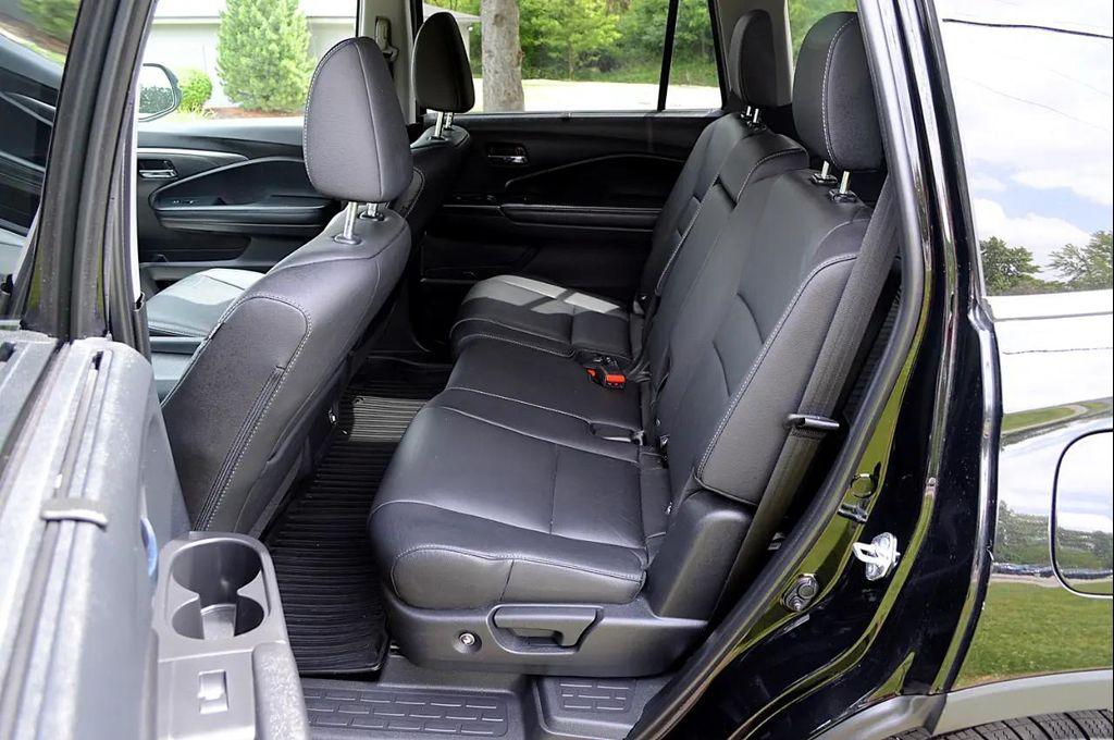 used 2022 Honda Pilot car, priced at $32,950