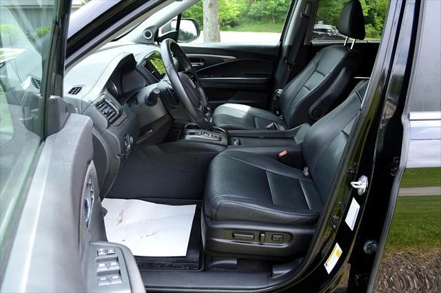 used 2022 Honda Pilot car, priced at $37,950