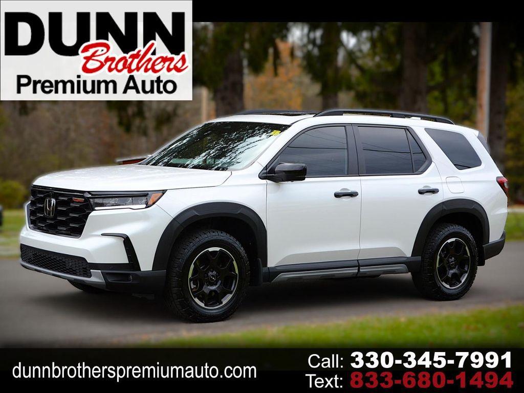 used 2025 Honda Pilot car, priced at $45,950