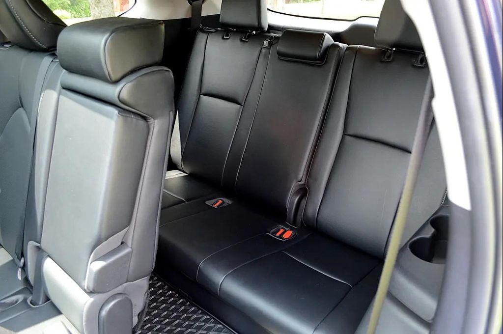 used 2022 Toyota Highlander car, priced at $40,450