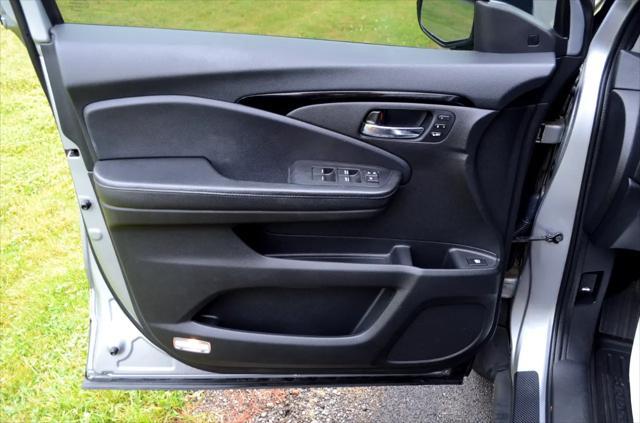 used 2019 Honda Ridgeline car, priced at $29,950