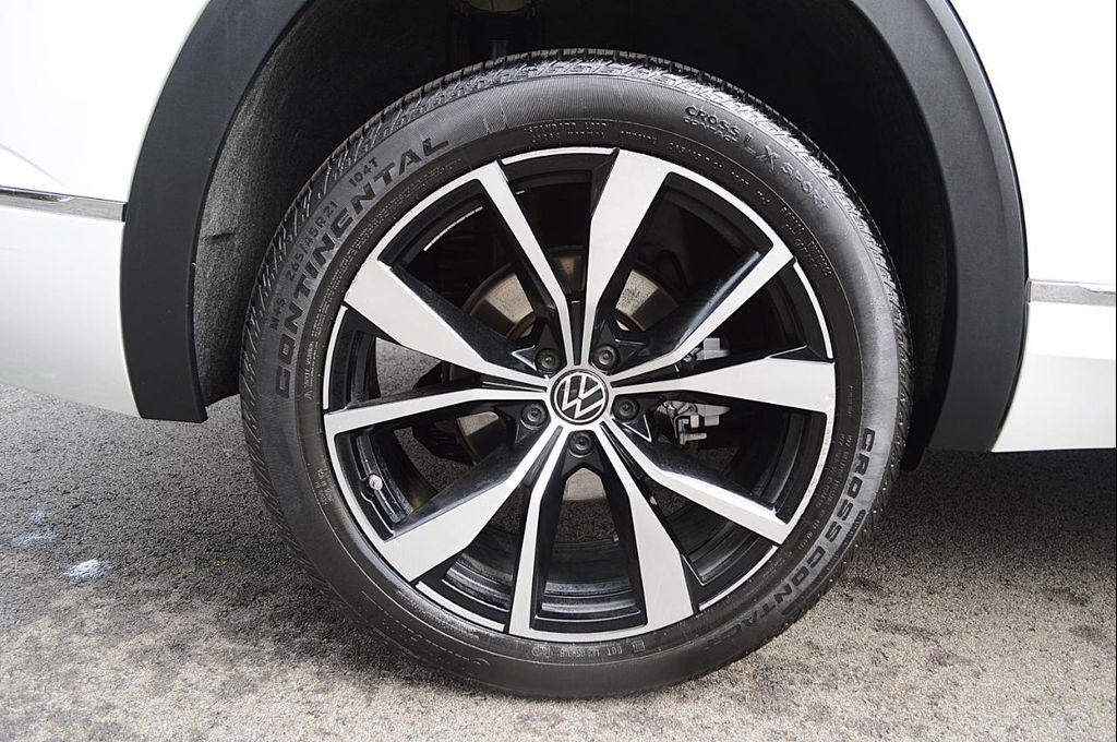 used 2024 Volkswagen Atlas car, priced at $40,950