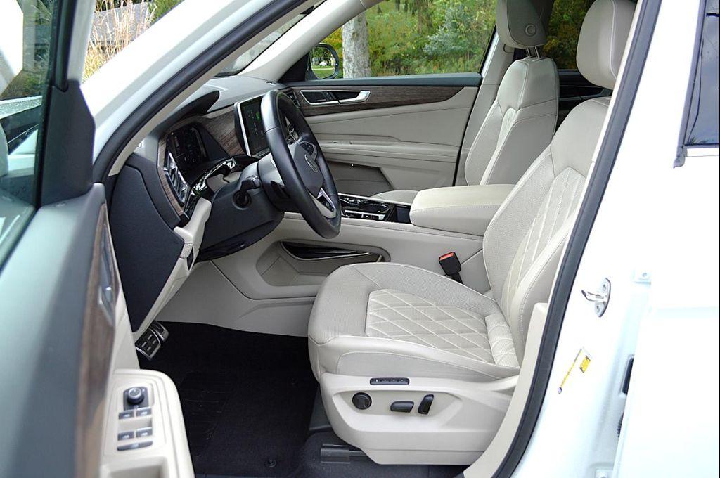 used 2024 Volkswagen Atlas car, priced at $40,950