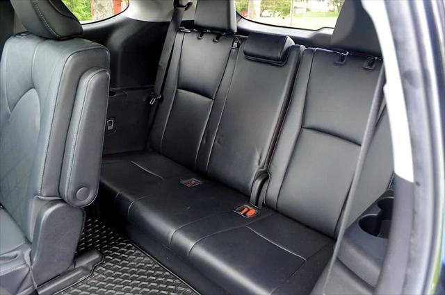 used 2023 Toyota Highlander car, priced at $43,950