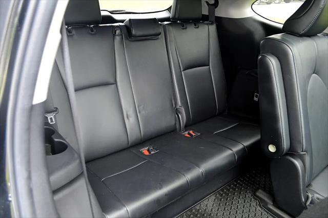 used 2023 Toyota Highlander car, priced at $43,950