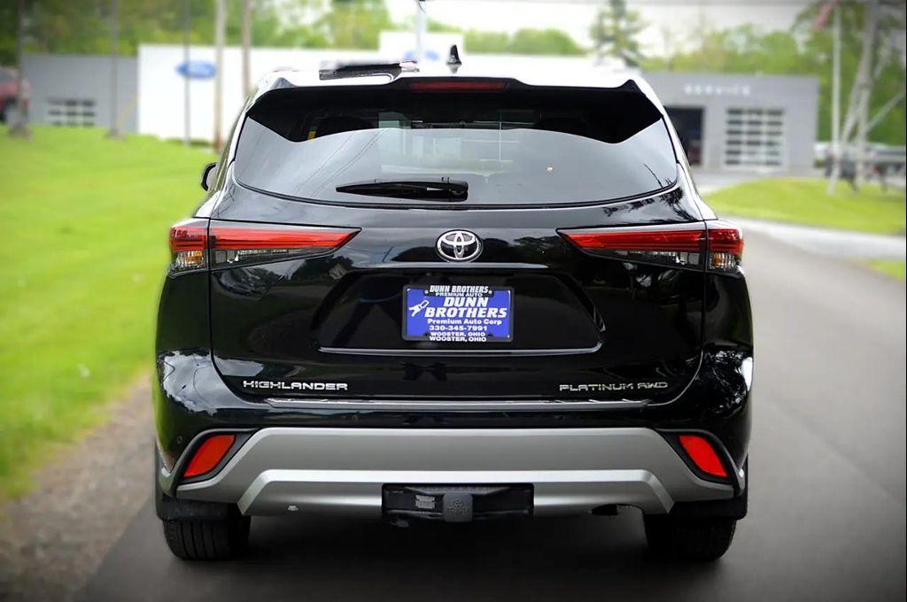 used 2023 Toyota Highlander car, priced at $39,950
