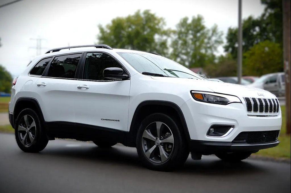 used 2022 Jeep Cherokee car, priced at $28,950