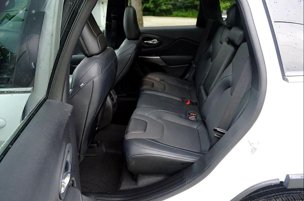 used 2022 Jeep Cherokee car, priced at $28,950