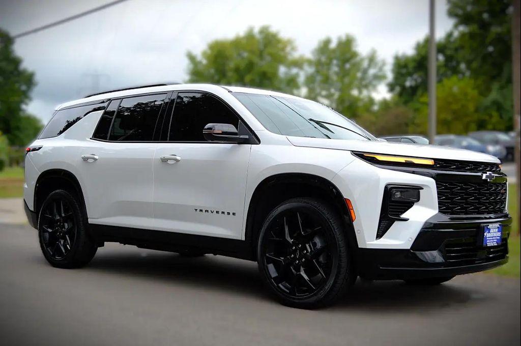 used 2024 Chevrolet Traverse car, priced at $54,950