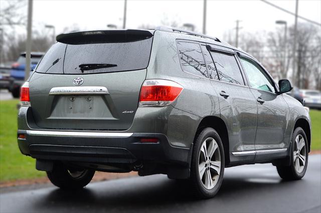 used 2013 Toyota Highlander car, priced at $10,950