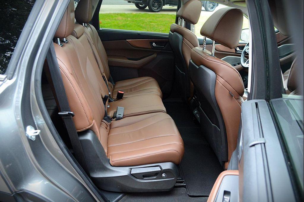 used 2023 Acura MDX car, priced at $39,950