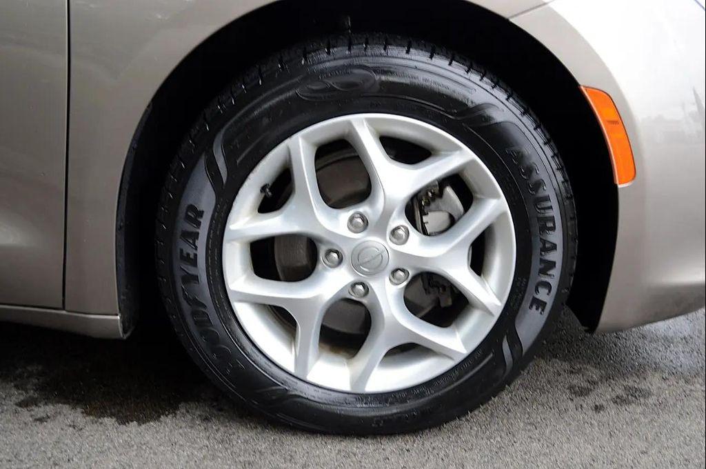 used 2017 Chrysler Pacifica car, priced at $13,950