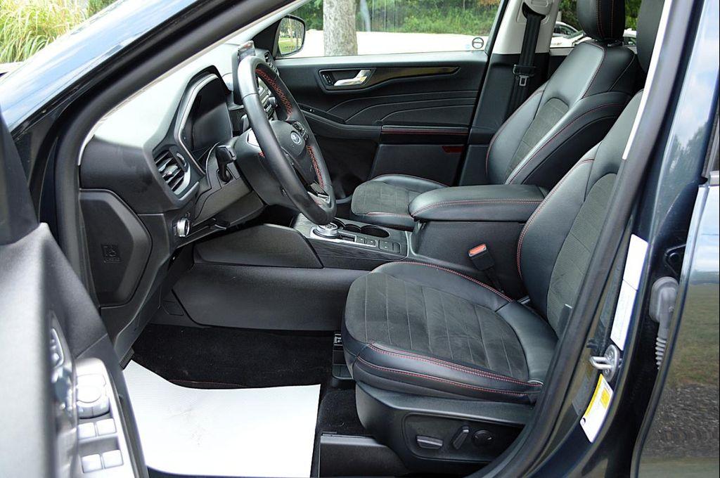 used 2022 Ford Escape car, priced at $26,950