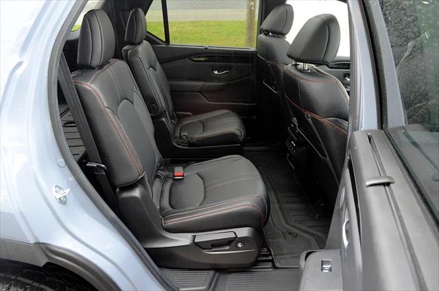 used 2025 Honda Pilot car, priced at $43,950