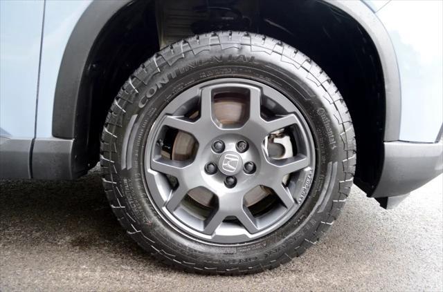 used 2025 Honda Pilot car, priced at $43,950