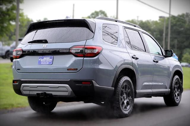 used 2025 Honda Pilot car, priced at $43,950